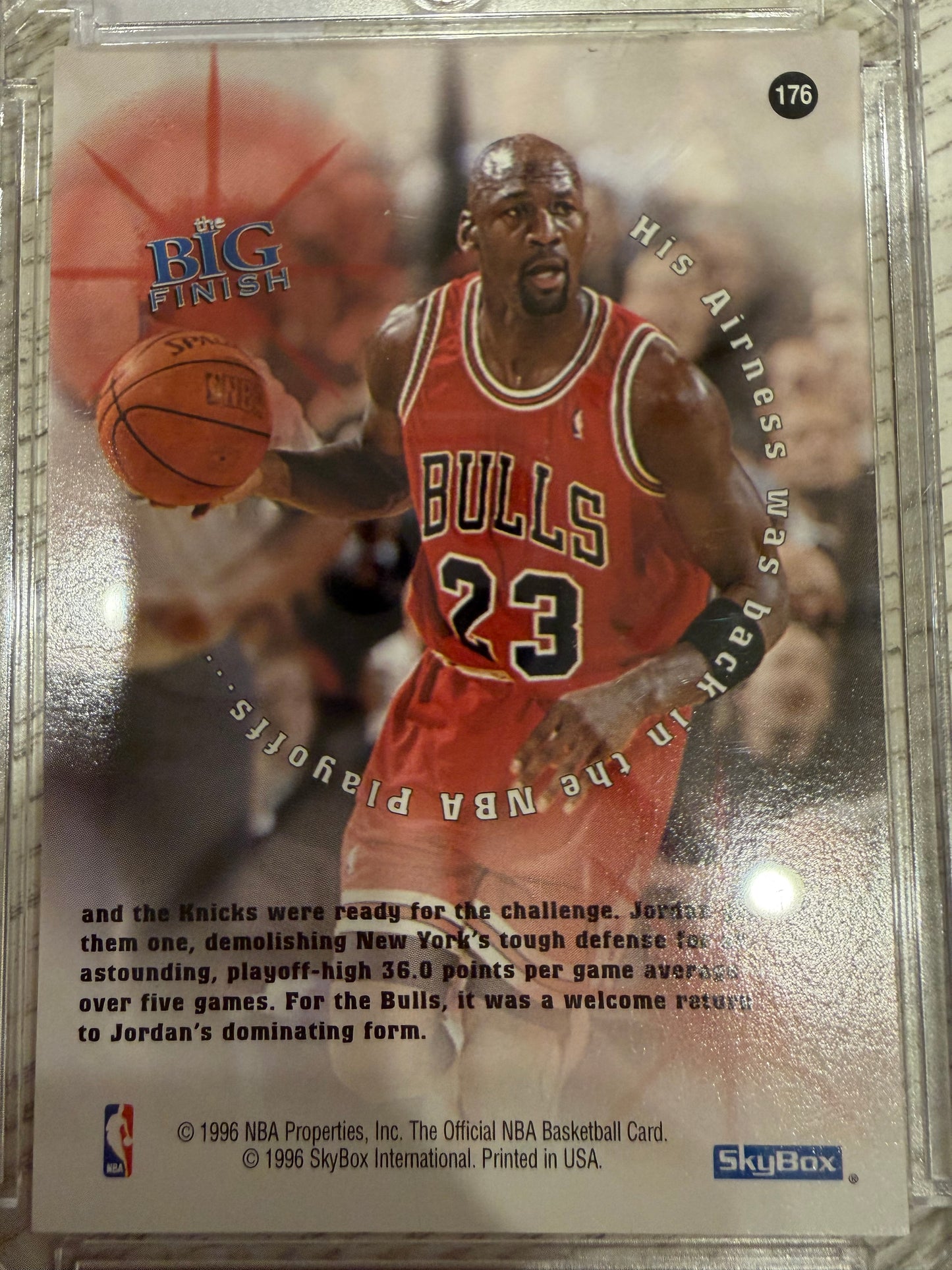 1996 NBA Hoops SkyBox The Big Finish Michael Jordan #176