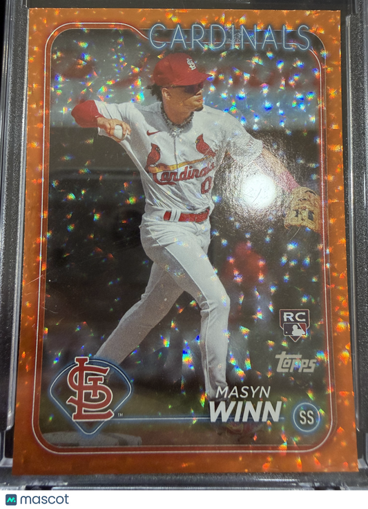 2025 Topps Finest Masyn Winn #31 Orange Sparkle /299 RC