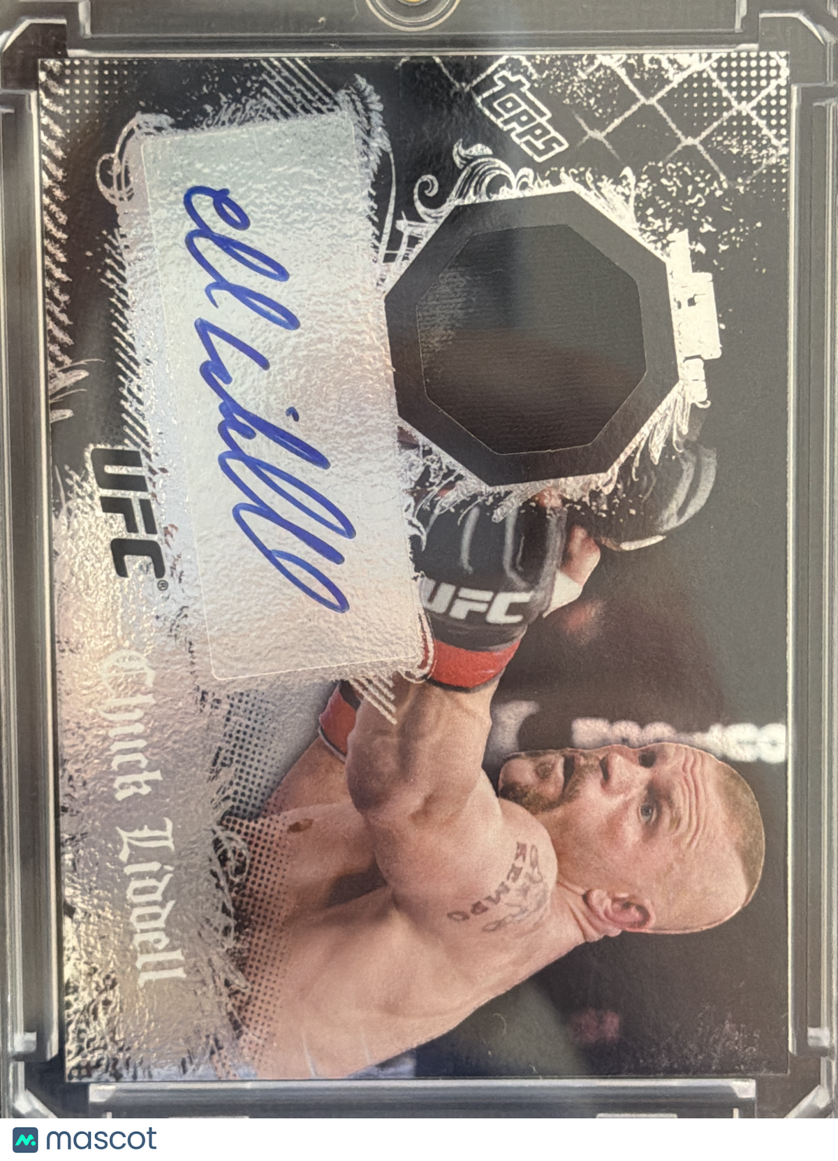 2010 Topps UFC Main Event Chuck Liddell #88 Authentic Autographed Relic Card