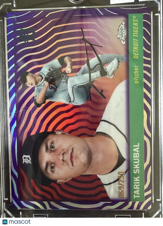 2025 Topps Chrome Tarik Skubal #68 Purple RayWave /250