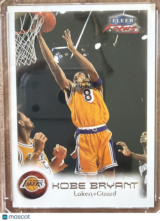 2000 Fleer Focus Kobe Bryant #62
