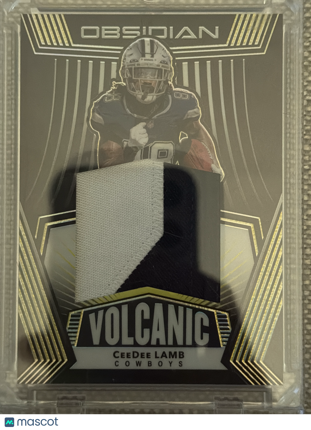 2020 Panini Obsidian Volcanic Materials CeeDee Lamb #VM-7 /25 Patch Memorabilia